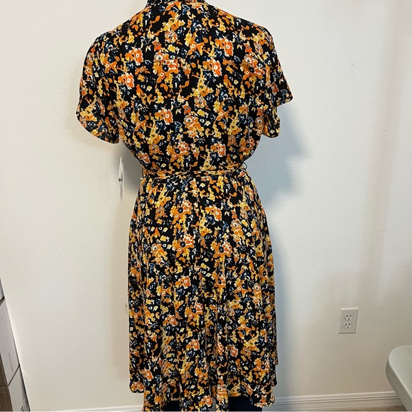 Nanette Lepore flowered floral Dress Size 8 NWT - Picture 5 of 13